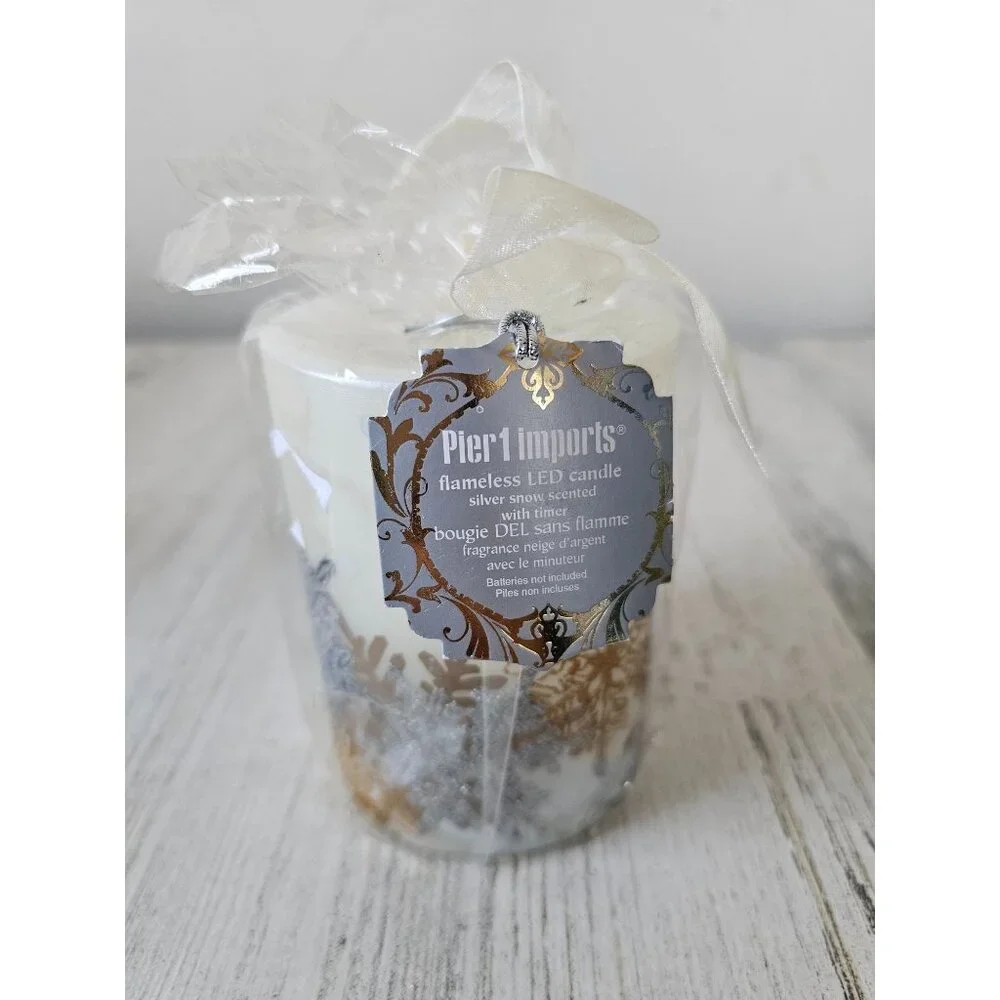 Pier 1 flameless LED candle silver snow scented timer new Xmas decor‎ snowflakes